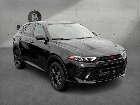 Used 2023 Dodge Hornet GT Plus w/ Tech Pack Plus w/o Parking image 3