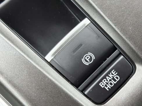 Used 2019 Honda Accord LX image 27