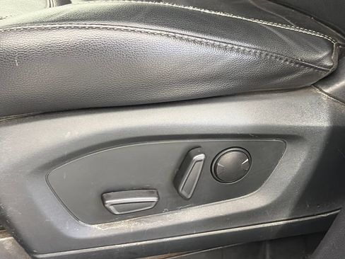 Used 2022 Ford Explorer ST w/ Equipment Group 401A AWD/4WD image 26