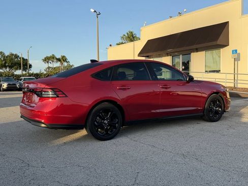 Used 2025 Honda Accord SE image 5