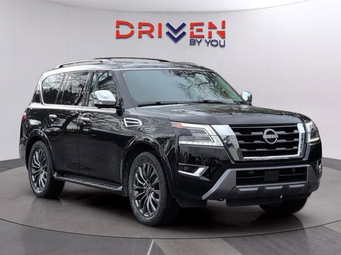 Used 2023 Nissan Armada Platinum w/ Captain's Chairs Package image 7