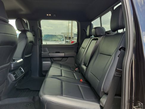 Used 2025 Ford F150 Lariat w/ Equipment Group 501A Mid AWD/4WD image 19