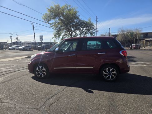 Used 2014 FIAT 500L Lounge image 9
