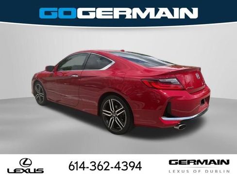 Used 2017 Honda Accord Touring image 8