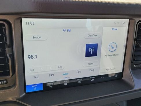 New 2025 Ford Bronco Base image 18