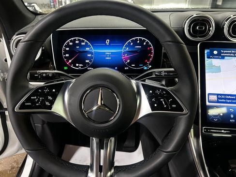 Certified 2025 Mercedes-Benz GLC 300 4MATIC image 10