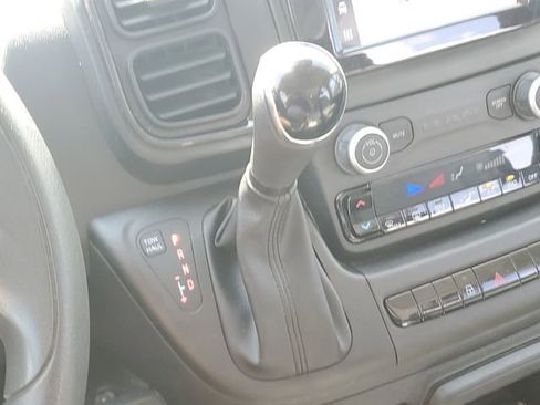 Used 2025 RAM ProMaster 2500 w/ Convenience Group FWD image 19