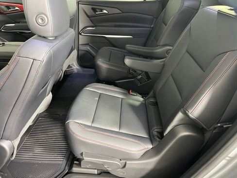 New 2026 Chevrolet Traverse Z71 w/ LPO, Floor Liner Package AWD/4WD image 17