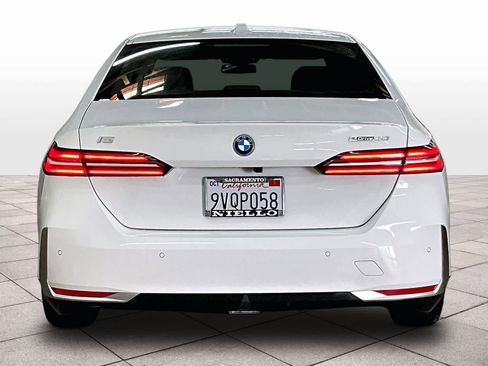 Certified 2026 BMW i5 eDrive40 image 7