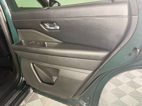 Used 2022 Nissan Pathfinder SL w/ SL Premium Package image 30