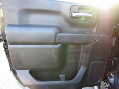 Used 2019 Chevrolet Silverado 1500 Custom Trail Boss image 21