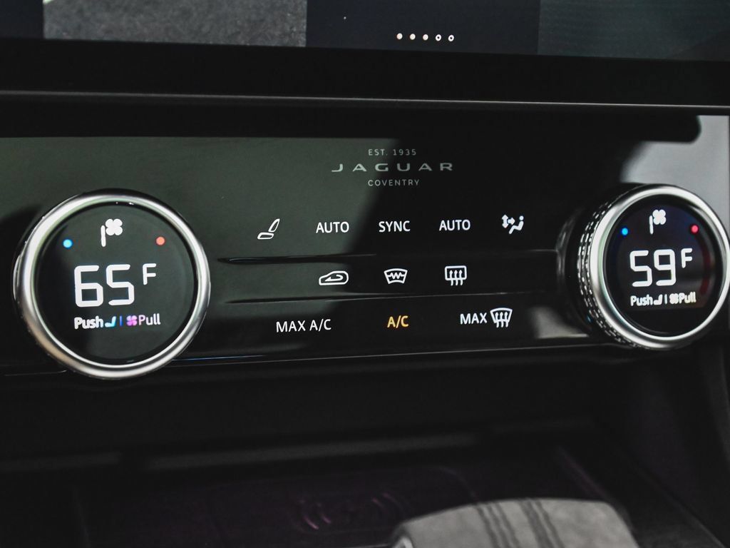 Used 2023 Jaguar F-PACE S AWD/4WD image 27