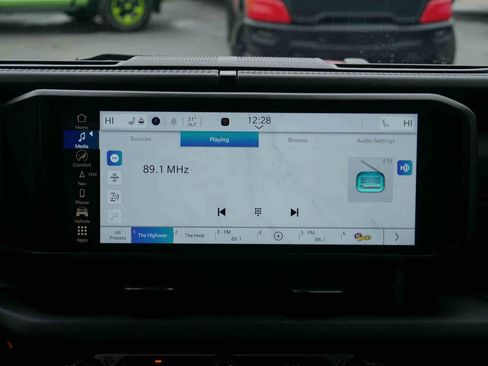 Used 2024 Jeep Gladiator Rubicon image 6