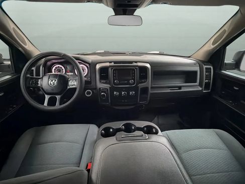 Used 2019 RAM 1500 Express w/ Express Value Package RWD image 9
