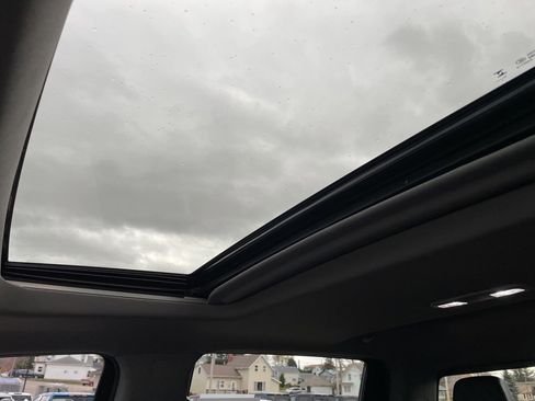 Used 2025 Chevrolet Silverado 1500 LTZ w/ LTZ Premium Package image 4