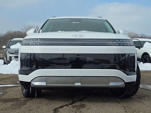 New 2026 Hyundai Ioniq 9 SEL AWD/4WD image 13