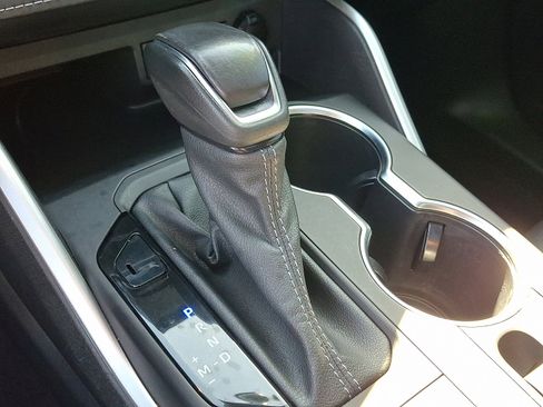 Certified 2022 Toyota Highlander XLE image 16