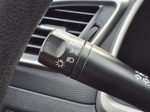 Used 2021 Nissan Murano S FWD image 11