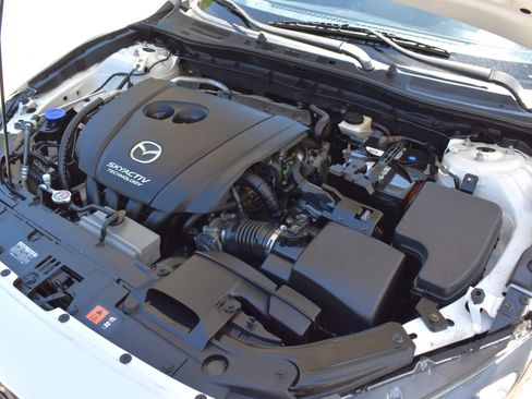 Used 2015 MAZDA MAZDA3 i Sport FWD image 13