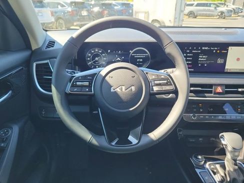 New 2026 Kia Seltos EX FWD image 10