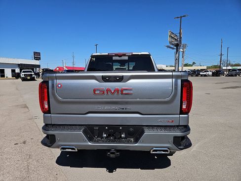 New 2026 GMC Sierra 1500 AT4 w/ Technology Package image 4