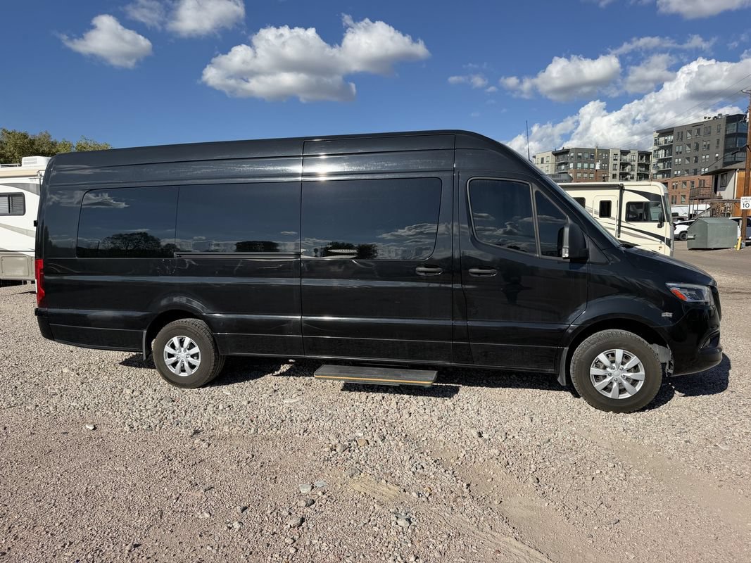 Used 2019 Mercedes-Benz Sprinter 170 w/ Exterior Lighting Package image 3