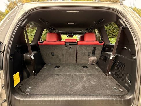 Certified 2023 Lexus GX 460 Premium image 13