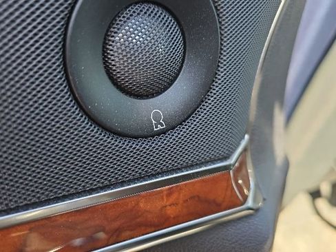 Used 2019 Lincoln Nautilus Reserve w/ Cargo Utility Package AWD/4WD image 11