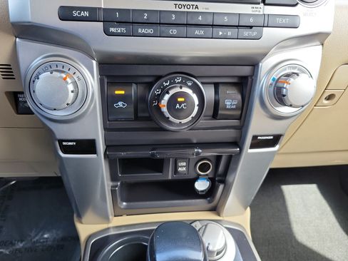Used 2013 Toyota 4Runner SR5 w/ Convenience Pkg AWD/4WD image 24