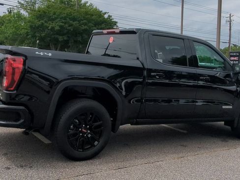Used 2025 GMC Sierra 1500 Elevation image 8