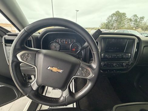 Used 2018 Chevrolet Silverado 1500 LTZ image 29