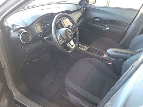Used 2024 Nissan Kicks SV image 5