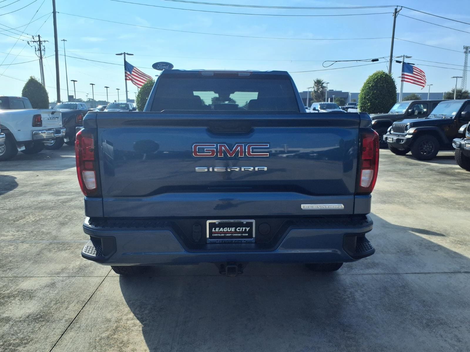 Used 2026 GMC Sierra 1500 Elevation w/ Elevation Select Package RWD image 6