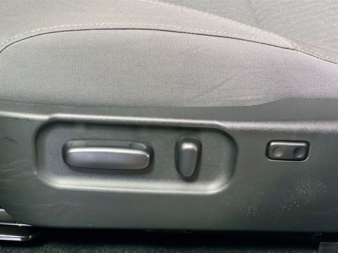 Used 2023 Toyota Tacoma SR5 w/ Technology Package image 15