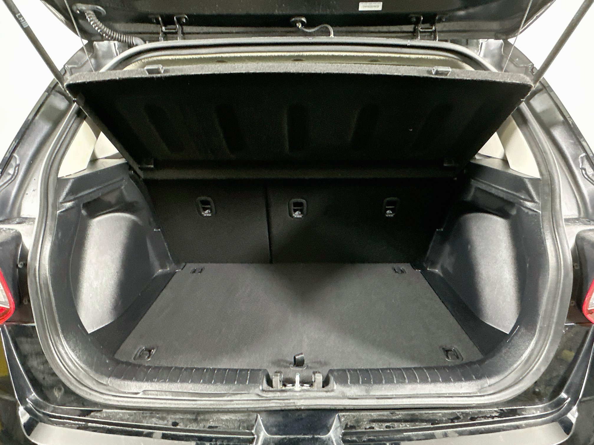 Used 2025 Hyundai Venue SEL FWD image 28