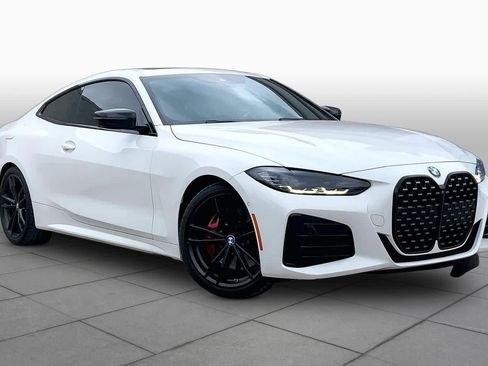 Used 2022 BMW M440i Coupe w/ Premium Package RWD image 3