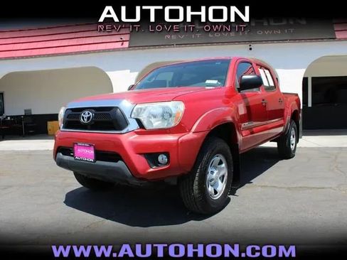 Used 2015 Toyota Tacoma PreRunner image 5