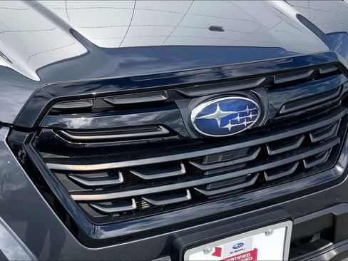 Certified 2023 Subaru Forester Premium AWD/4WD image 32
