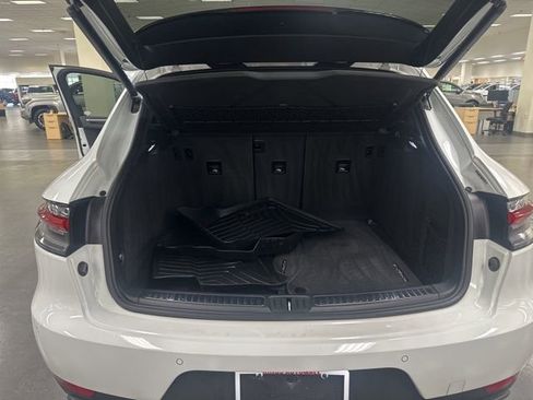 Used 2019 Porsche Macan image 20