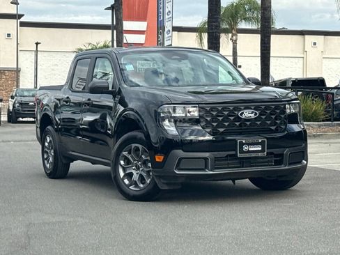 Certified 2025 Ford Maverick XLT w/ 4K Tow Package AWD/4WD image 3