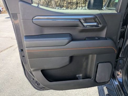 Certified 2022 GMC Sierra 1500 AT4 w/ AT4 Premium Package AWD/4WD image 29