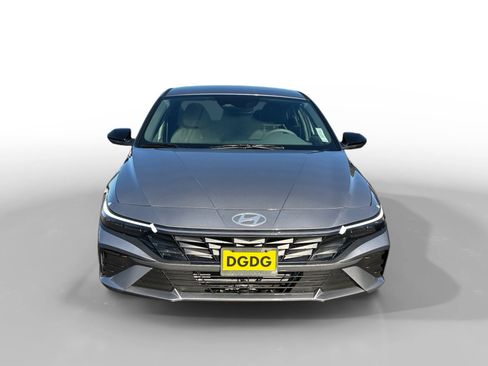 New 2026 Hyundai Elantra Sport FWD image 8
