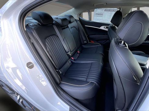 New 2026 Genesis G70 2.5T Prestige image 9