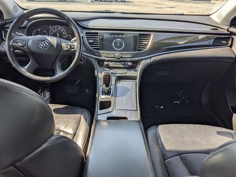 Used 2017 Buick LaCrosse Essence FWD image 22