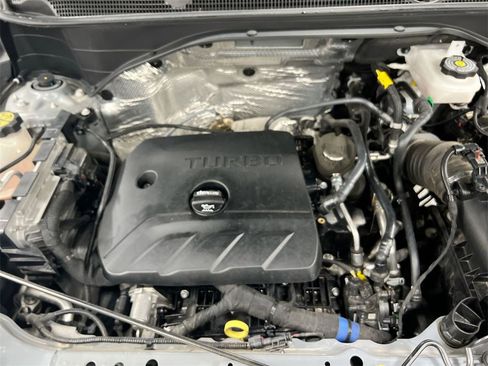 Used 2023 Buick Encore GX Essence w/ Experience Buick Package image 25