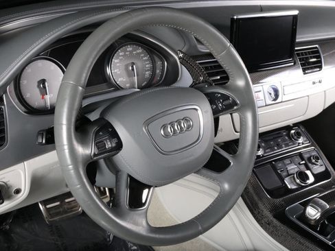 Used 2014 Audi S8 AWD/4WD image 52