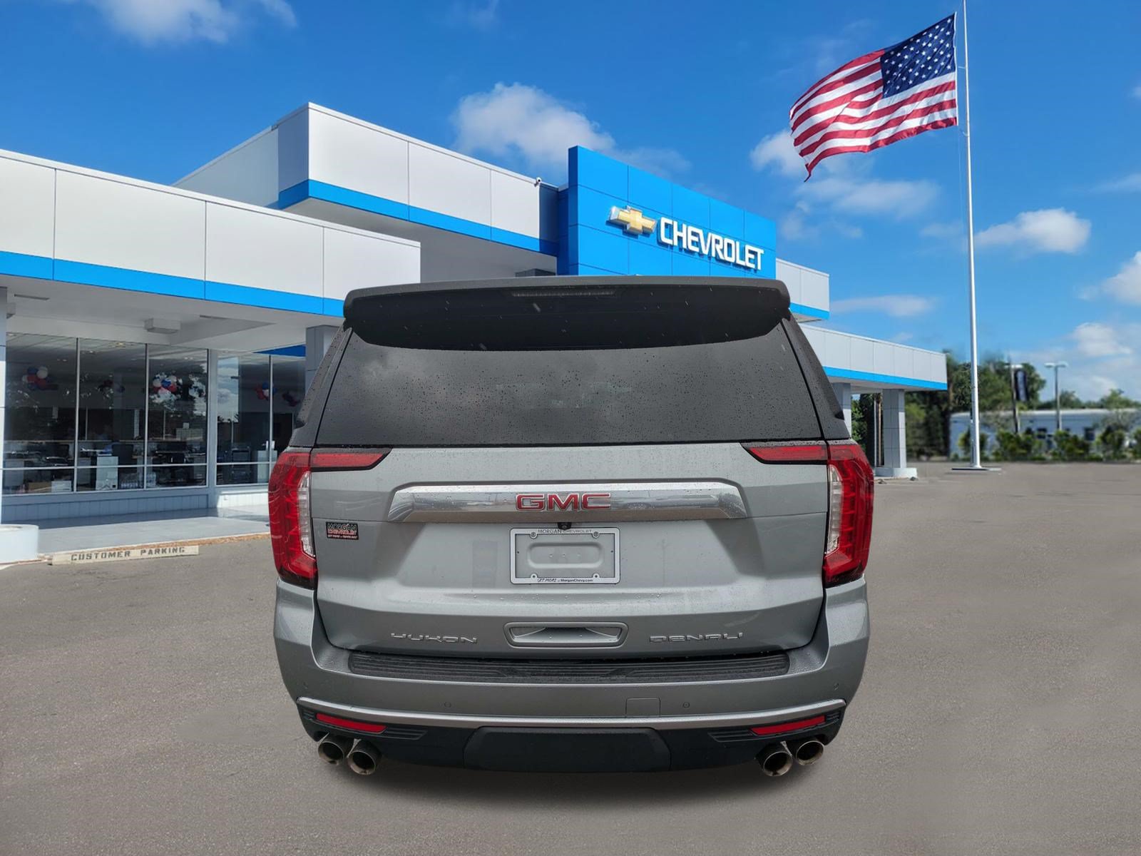 Used 2024 GMC Yukon Denali RWD image 4