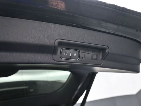 Used 2025 Ford Explorer ST-Line AWD/4WD image 7