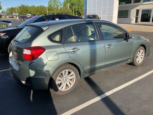 Used 2016 Subaru Impreza 2.0i Premium image 5