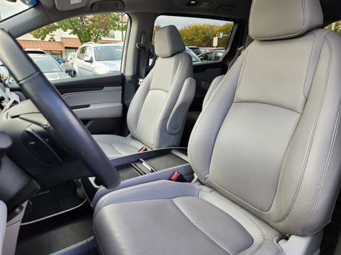 Used 2022 Honda Odyssey EX-L image 7